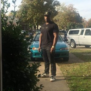 Meet your Posher, Derrick